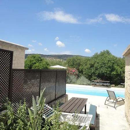 Spanos House 아파트 *