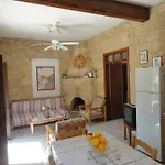 公寓 Spanos House