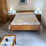 Spanos House 公寓 *