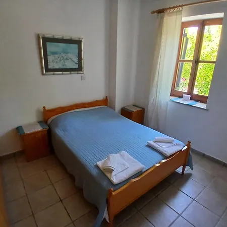 Spanos House Daire
