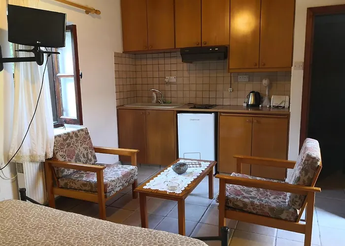 Апартаменты Spanos House