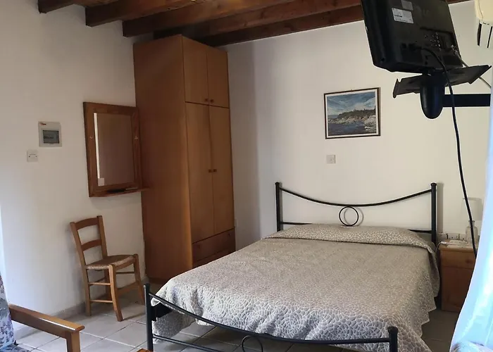 Spanos House Apartment Goudhi