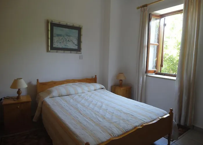 Spanos House * Goudhi