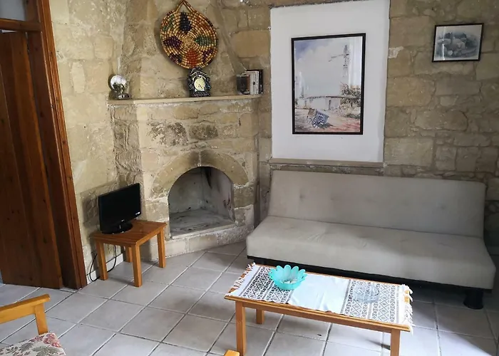 Апартаменты Spanos House